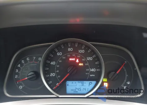 2015 Toyota Rav4 Xle z USA, uszkodzony, nr VIN 2T3WFREV2FW138001